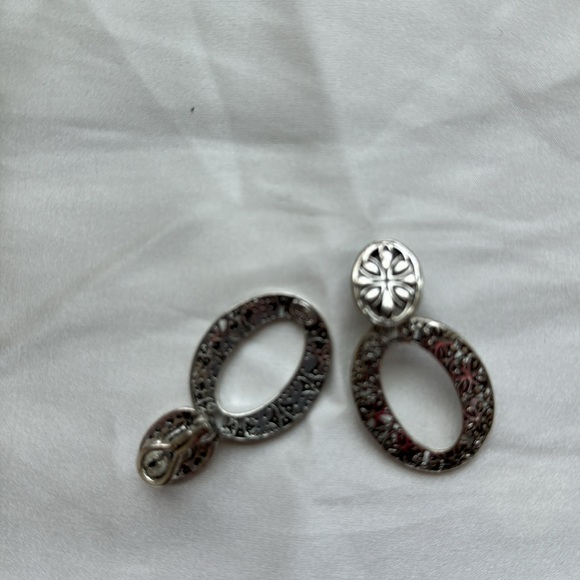 Necklace and earrings - Picture 3 of 8